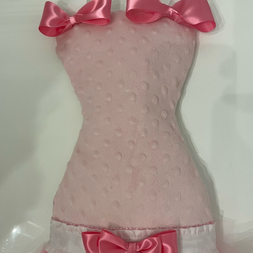 Cute pink tutu bow holder